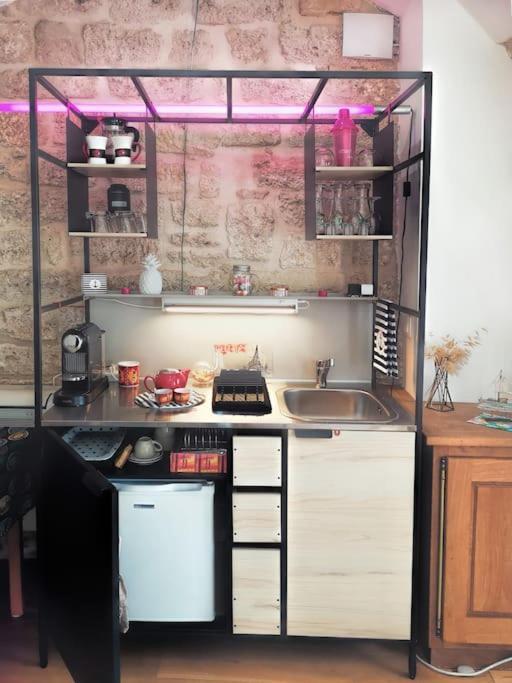 Pour Les Amoureux Des Vieilles Pierres Poussan Exterior foto